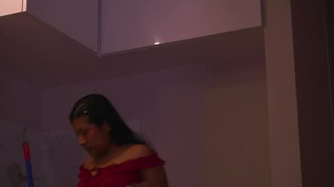 Follow me on instagram and twitter as correaktnees online show from April 2026 08:50:01 AM