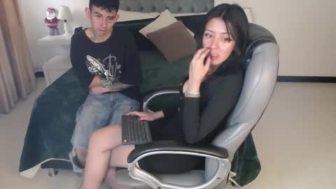 Katnia and Marcuz online show from December 2024 01:07:02 PM