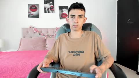 Katnia and Marcuz online show from January 2025 12:41:02 PM