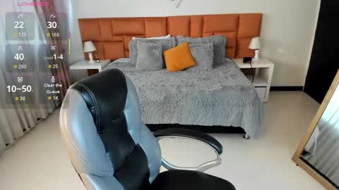 Katnia and Marcuz online show from October 2025 11:41:02 AM