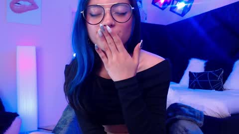 Snapshot of kato_klum chatting on December 2024 07:19:02 PM KATO online show from December 2024 07:19:02 PM