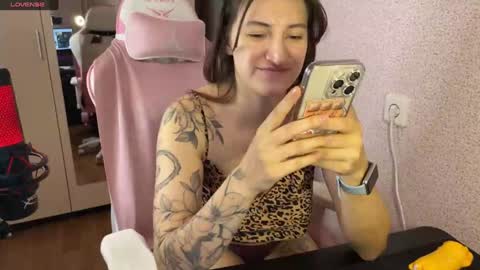   naked in pvt show 100 tk online show from January 2025 04:23:02 PM