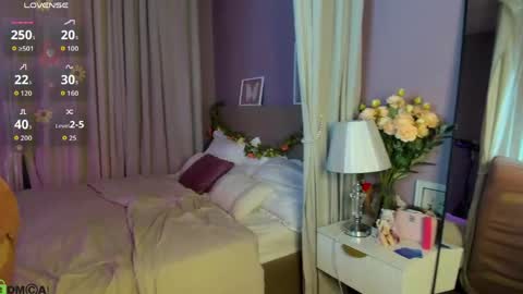 Snapshot of katrina_bail chatting on April 2026 01:04:01 AM Katrina Bail online show from April 2026 01:04:01 AM