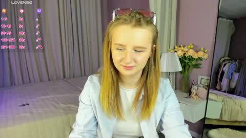 Snapshot of katrina_bail chatting on June 2026 01:11:02 AM Katrina Bail online show from June 2026 01:11:02 AM