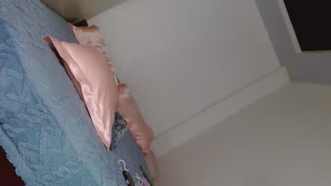 Snapshot of katrina_foxxx chatting on September 2025 07:30:01 AM katrina_foxxx online show from September 2025 07:30:01 AM