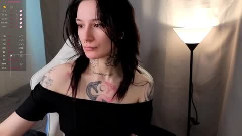 Snapshot of katrina_h0w chatting on May 2026 03:48:02 AM katrina_h0w online show from May 2026 03:48:02 AM