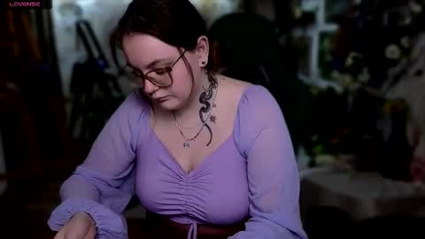 Katrin online show from September 2025 05:35:02 PM