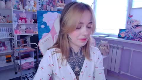 Snapshot of katrinwaifu chatting on October 2025 01:17:02 PM Katrin online show from October 2025 01:17:02 PM