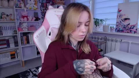 Snapshot of katrinwaifu chatting on October 2025 01:45:02 PM Katrin online show from October 2025 01:45:02 PM