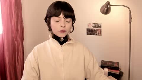 Snapshot of katsurotaro chatting on March 2025 07:05:02 PM katsuro online show from March 2025 07:05:02 PM