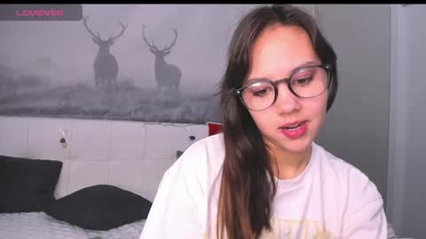 Snapshot of kattarrine_xo chatting on February 2025 12:38:02 PM Kate online show from February 2025 12:38:02 PM