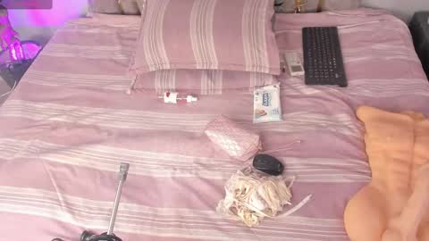 Katerine online show from October 2025 09:34:02 PM