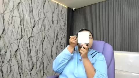 katteyes_ online show from April 2026 07:50:02 PM