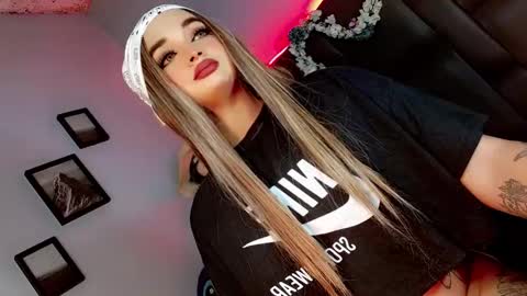 kattie_sweet_ online show from October 2025 10:39:01 PM