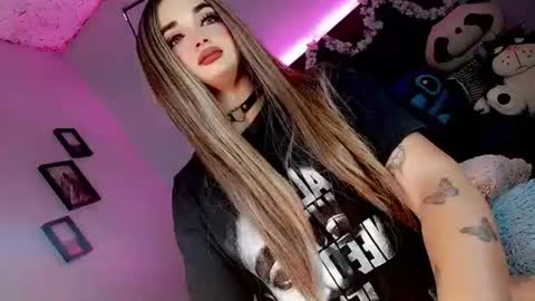 kattie_sweet_ online show from November 2025 10:43:02 PM