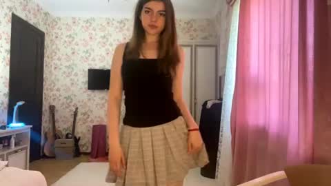 Snapshot of kattiemichelson chatting on June 2026 12:25:01 PM Molly online show from June 2026 12:25:01 PM