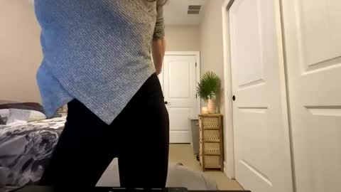 Snapshot of kattnip44 chatting on October 2025 03:21:02 PM Josie live show Tuesday Wednesday and Thursday online show from October 2025 03:21:02 PM