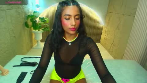 Katty  online show from December 2025 09:00:01 PM