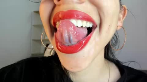 Snapshot of katty_mouth chatting on October 2025 08:50:02 PM Katty online show from October 2025 08:50:02 PM