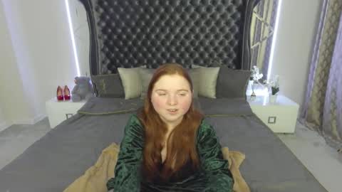 Katty online show from November 2025 06:40:02 PM