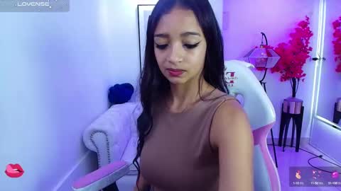 katty_rounds online show from October 2025 12:35:02 PM