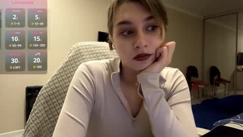 Olivia online show from March 2026 03:26:01 PM