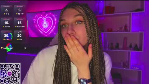 Olivia online show from April 2026 06:31:02 PM