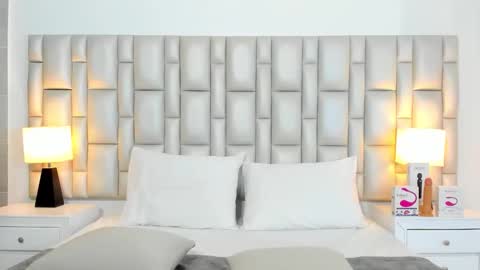 katy blonde girl and paola big boobs online show from December 2025 08:17:01 PM