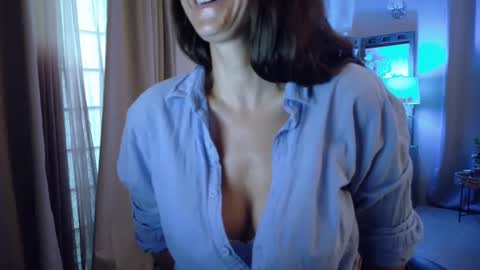 Snapshot of katy_mmm chatting on October 2025 10:51:02 PM Katy online show from October 2025 10:51:02 PM