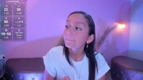 Snapshot of katy_sweet19 chatting on October 2025 06:59:01 PM Katy online show from October 2025 06:59:01 PM