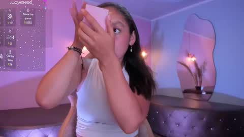 Snapshot of katy_sweet19 chatting on October 2025 06:20:01 PM Katy online show from October 2025 06:20:01 PM