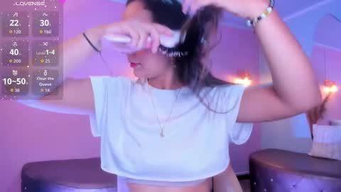 Snapshot of katy_sweet19 chatting on October 2025 08:20:02 PM Katy online show from October 2025 08:20:02 PM