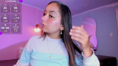 Snapshot of katy_sweet19 chatting on November 2025 10:17:01 AM Katy online show from November 2025 10:17:01 AM