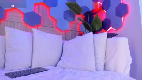    online show from February 2026 08:05:02 PM