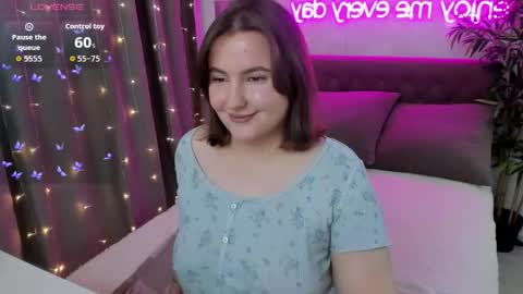 Kate online show from October 2025 04:21:01 AM