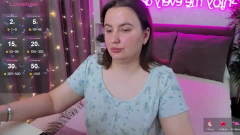 Kate online show from November 2025 05:11:01 AM