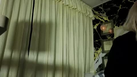 katy  online show from December 2025 11:37:02 AM