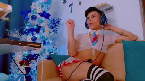 Snapshot of katykennex chatting on December 2024 10:07:01 AM KATY online show from December 2024 10:07:01 AM