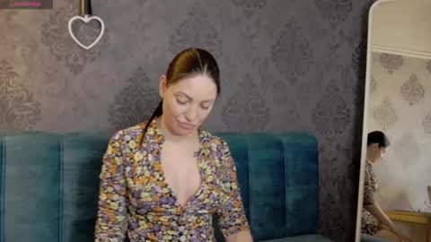 Katyline online show from April 2026 02:39:01 PM