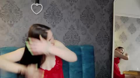 Katyline online show from April 2026 12:22:01 PM