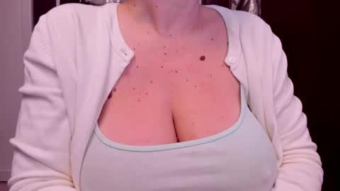 Katy online show from February 2026 03:11:01 AM