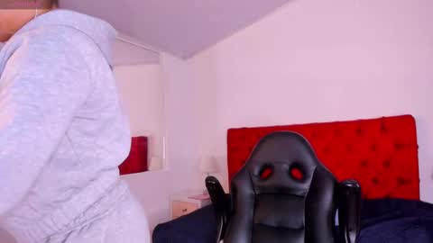 Snapshot of katyortiz chatting on September 2025 11:50:01 PM katyortiz online show from September 2025 11:50:01 PM