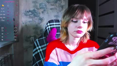 Snapshot of kawaii_power_uwu chatting on October 2025 11:25:01 AM Kira-chan online show from October 2025 11:25:01 AM