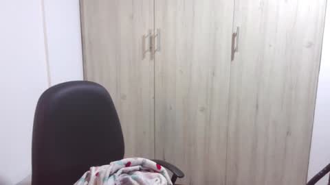  Khawit  online show from February 2025 09:11:01 AM