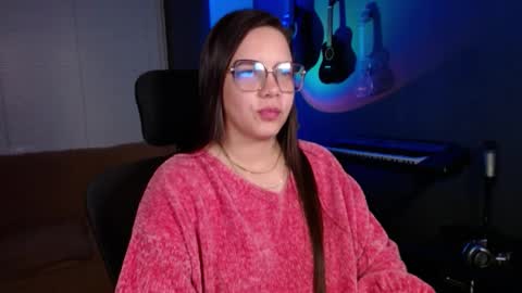 Kay online show from December 2025 06:42:02 AM