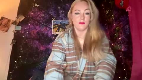 Snapshot of kay_la chatting on September 2025 02:11:02 AM kay_la online show from September 2025 02:11:02 AM