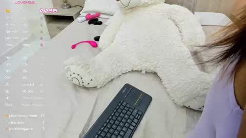   online show from February 2025 02:35:02 PM