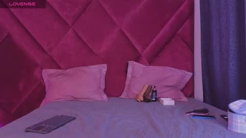 Snapshot of kayalstone chatting on October 2025 02:33:01 AM Cattleya stone online show from October 2025 02:33:01 AM