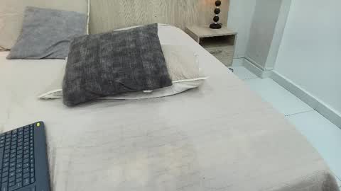 Kayla online show from April 2026 12:29:02 PM