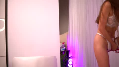 kaylabray online show from December 2024 05:29:02 AM